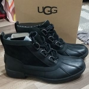 Ugg Heather boots NEW size 9